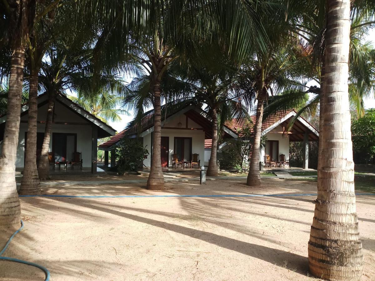Villa Nilaveli Cabana Екстер'єр фото