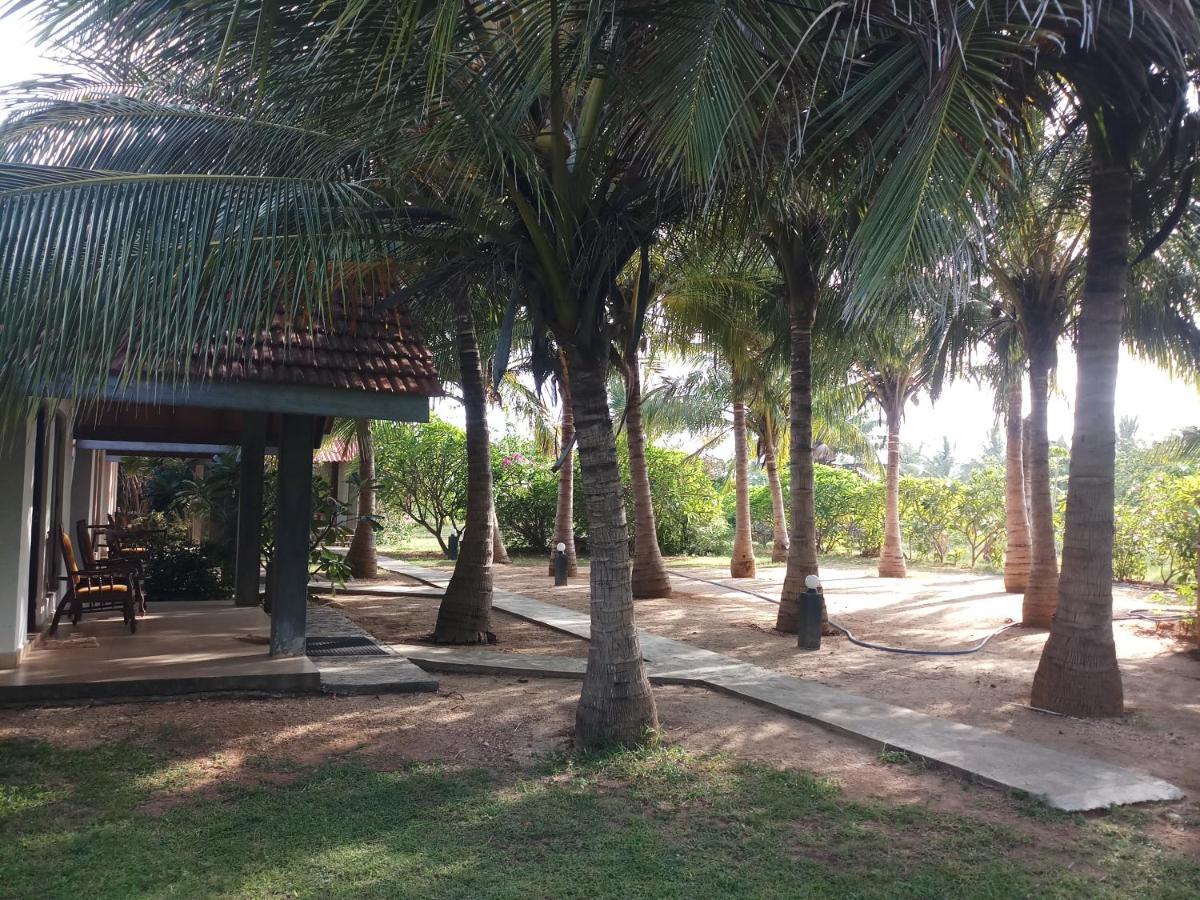 Villa Nilaveli Cabana Екстер'єр фото