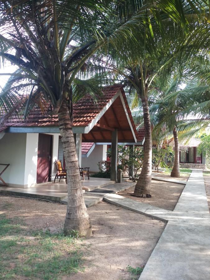 Villa Nilaveli Cabana Екстер'єр фото