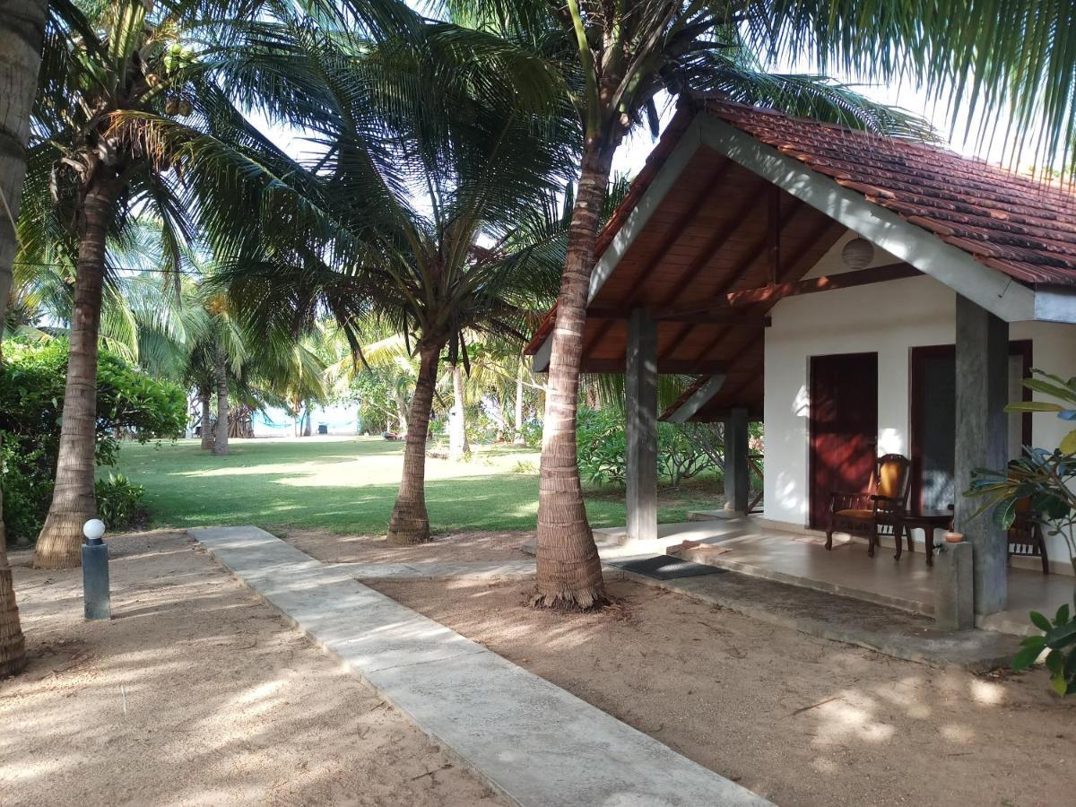 Villa Nilaveli Cabana Екстер'єр фото