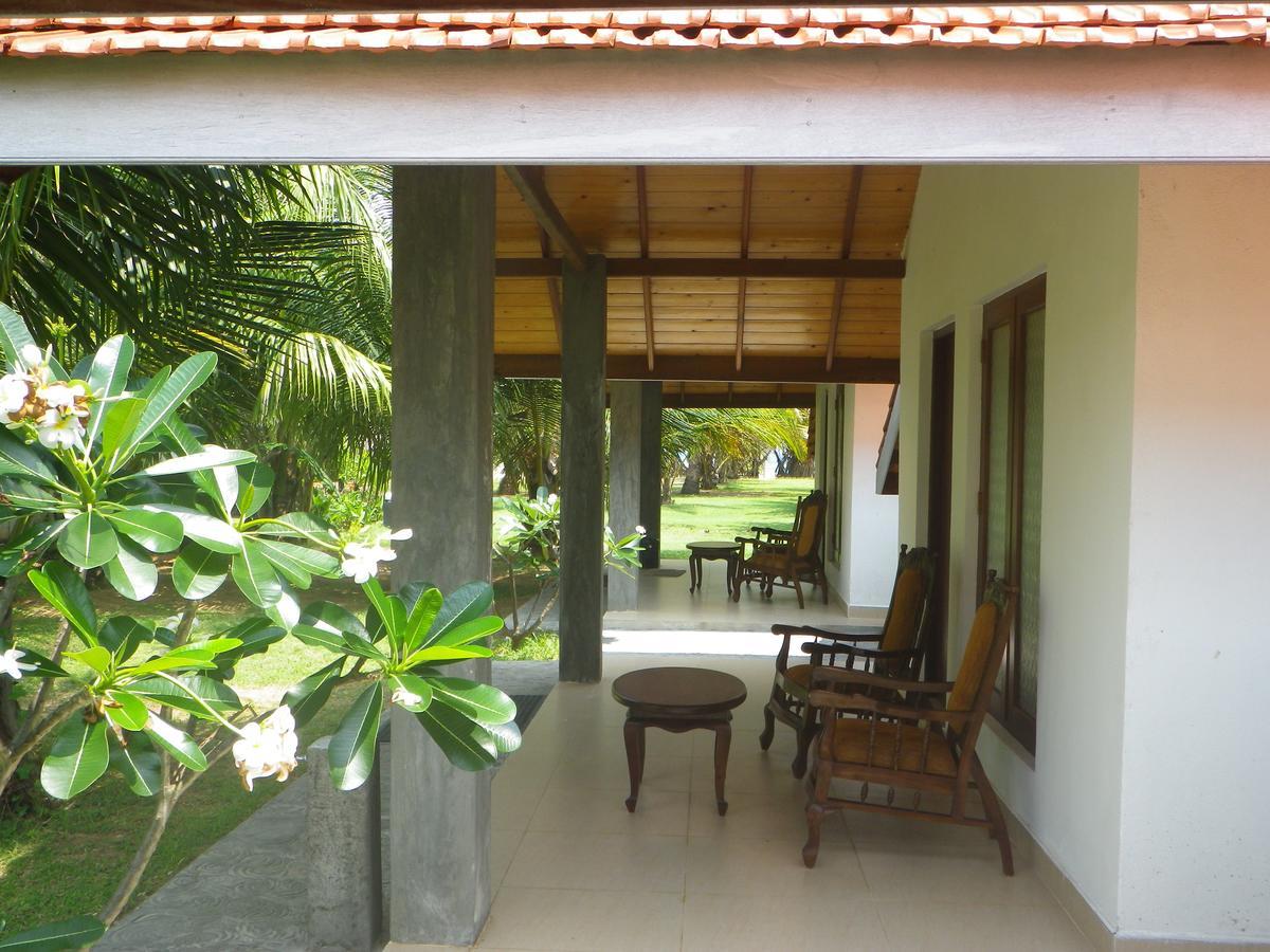 Villa Nilaveli Cabana Екстер'єр фото