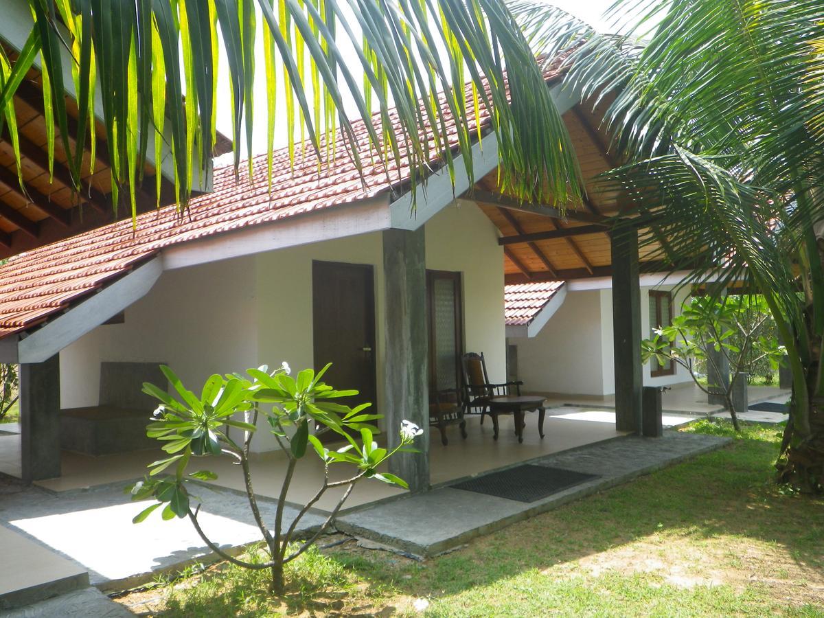 Villa Nilaveli Cabana Екстер'єр фото